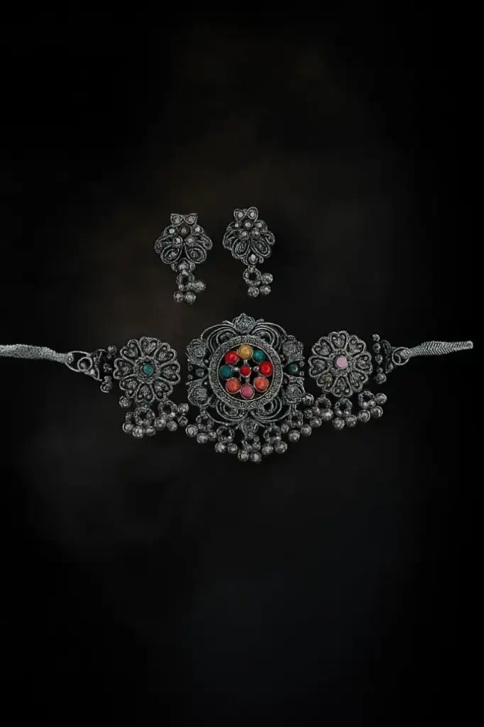 Oxidized choker